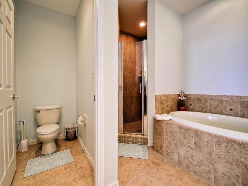 Harborview Grande 503 - image 16