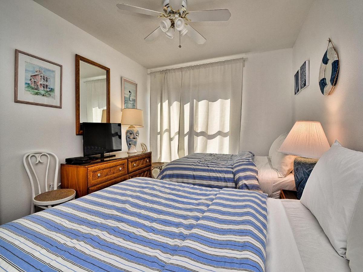 Surfside Condos 204 - image 3
