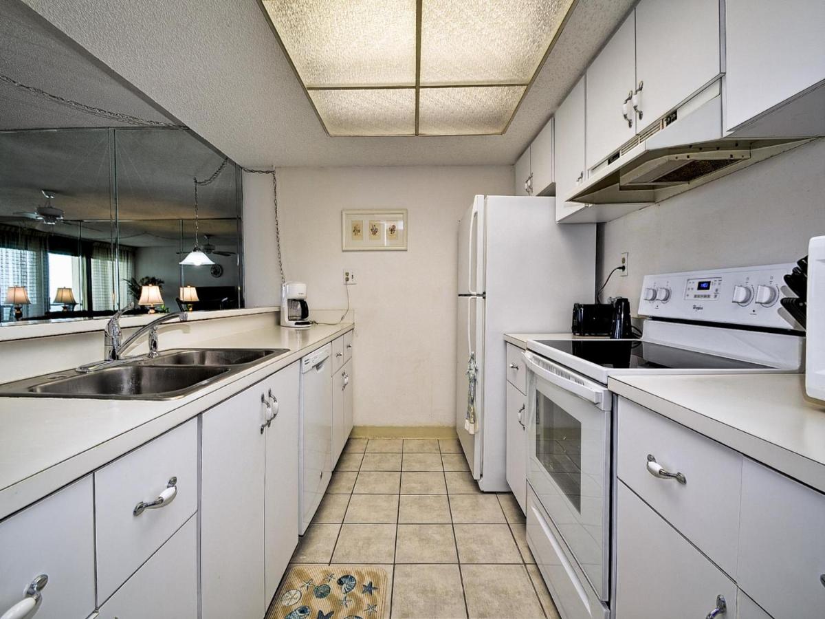 440 West Condo 1604N - image 7
