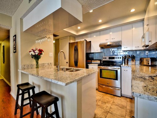 440 West Condo 1101N - image 18