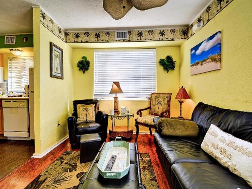Palm Place 1 - Sabal Palm Beach getaway 624 - image 22