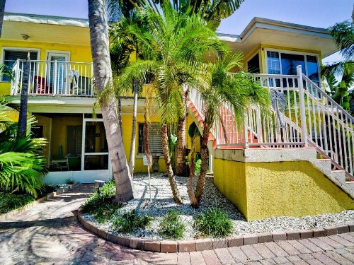 Palm Place 1 - Sabal Palm Beach getaway 624 - image 4