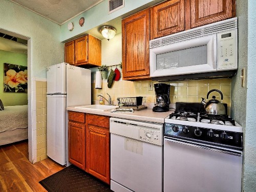 Palm Place 2 - Coconut Palm Beach getaway 623 - image 4