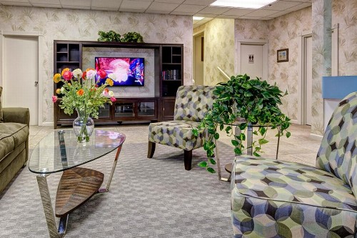Palm Pavilion Inn - image 14