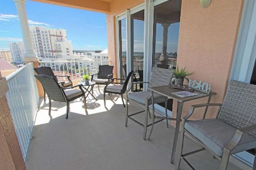 807 Harborview Grande