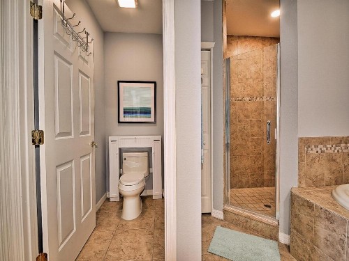 Harborview Grande 800 Luxury 8th Floor Condo with Stunning Harbor Views 23067 - image 13