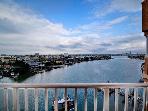 Harborview Grande 800 Luxury 8th Floor Condo with Stunning Harbor Views 23067 - image 26