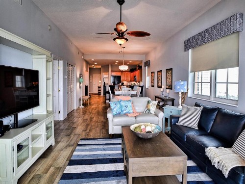 Harborview Grande 800 Luxury 8th Floor Condo with Stunning Harbor Views 23067 - image 6