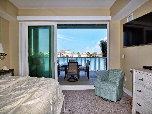 Sandpiper's Cove 203 Luxury Waterfront 3 Bedroom 2 Bath Condo 23130 - image 14