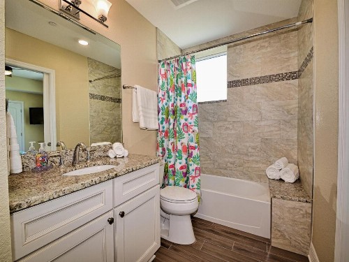 Sandpiper's Cove 203 Luxury Waterfront 3 Bedroom 2 Bath Condo 23130 - image 17