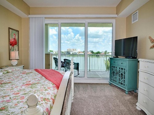 Sandpiper's Cove 303 Waterfront 3 Bedroom 2 Bathroom - Sandpiper's Cove 23146 - image 2