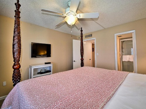440 West 607N 6th Floor 440 West Condo with Stunning Water View. 23148 - image 11