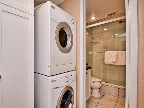 440 West 607N 6th Floor 440 West Condo with Stunning Water View. 23148 - image 25