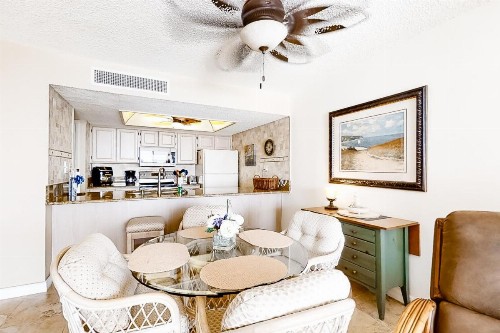 Sea-Chelles Retreat - image 7