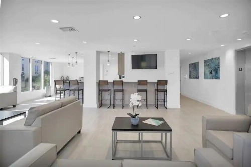 The Avalon Club - image 38