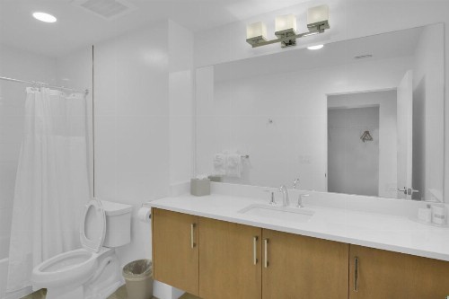 The Avalon Club - image 7