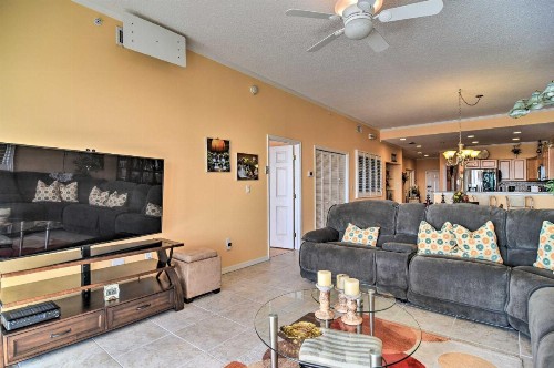 8th-Floor Penthouse Walk to Clearwater Beach - image 5