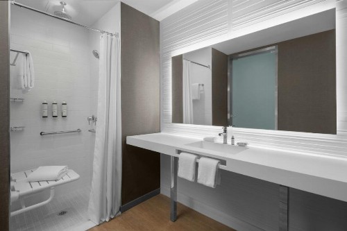 AC Hotel by Marriott Clearwater Beach - image 19
