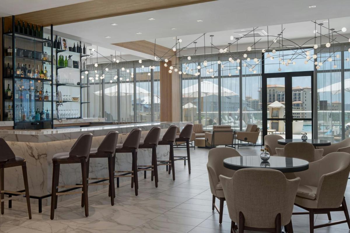 AC Hotel by Marriott Clearwater Beach - image 2