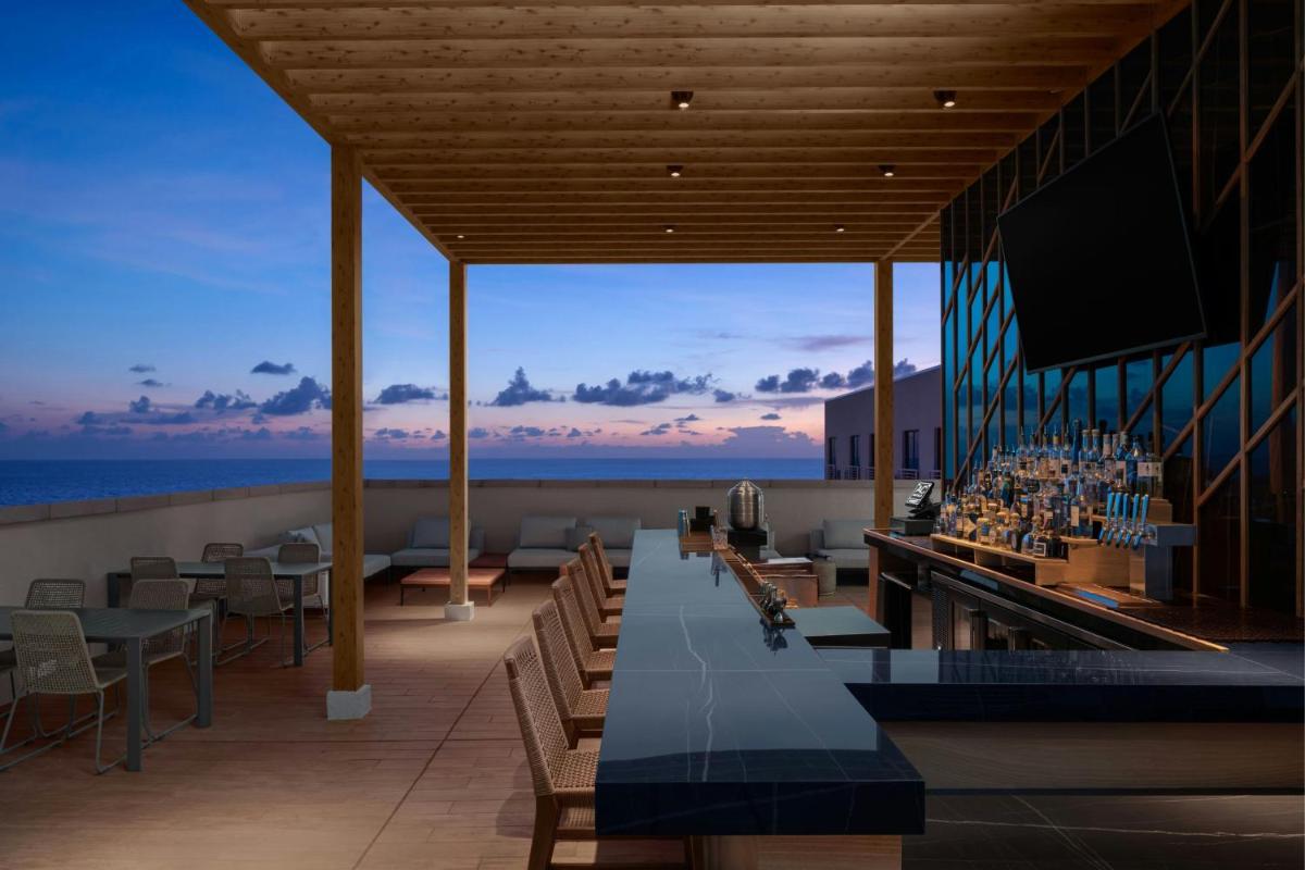 AC Hotel by Marriott Clearwater Beach - image 5