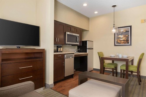 Homewood Suites by Hilton St. Petersburg Clearwater - image 9