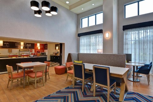 Hampton Inn & Suites Clearwater/St. Petersburg-Ulmerton Road - image 14
