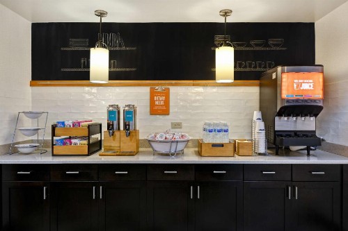 Hampton Inn & Suites Clearwater/St. Petersburg-Ulmerton Road - image 27
