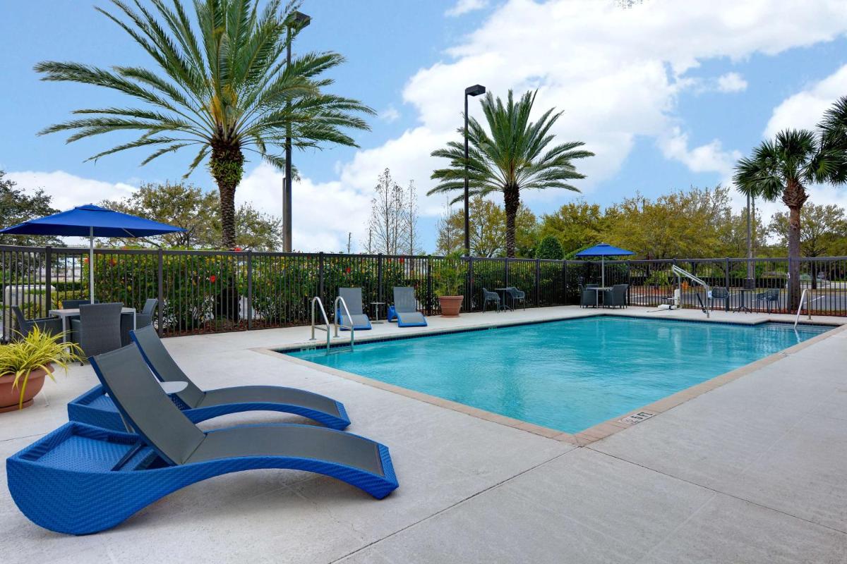 Hampton Inn & Suites Clearwater/St. Petersburg-Ulmerton Road - image 3
