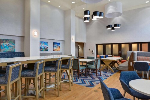 Hampton Inn & Suites Clearwater/St. Petersburg-Ulmerton Road - image 9