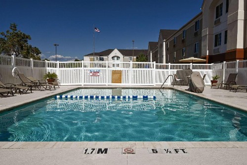 Sonesta Simply Suites Clearwater - image 26