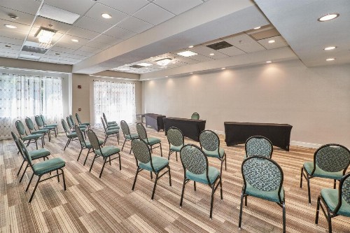 Holiday Inn Express Hotel & Suites Clearwater US 19 North - image 25
