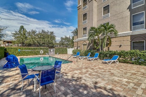 Holiday Inn Express Hotel & Suites Clearwater US 19 North - image 27