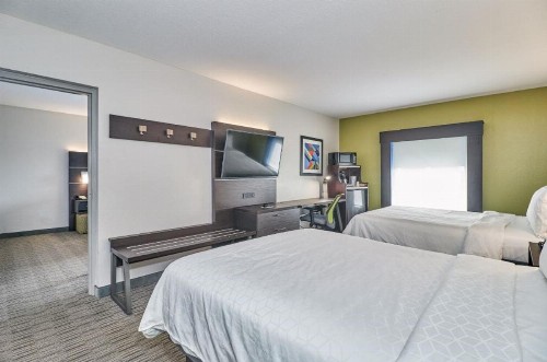 Holiday Inn Express Hotel & Suites Clearwater US 19 North - image 30