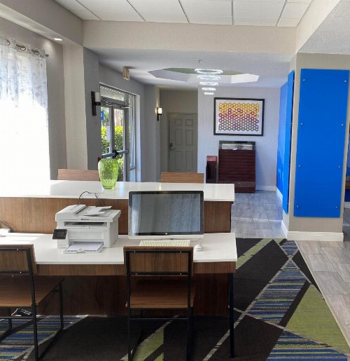 Holiday Inn Express Hotel & Suites Clearwater US 19 North - image 44
