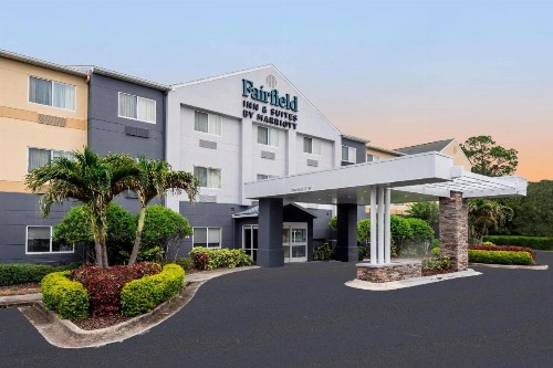 Fairfield Inn and Suites St Petersburg Clearwater - image 1