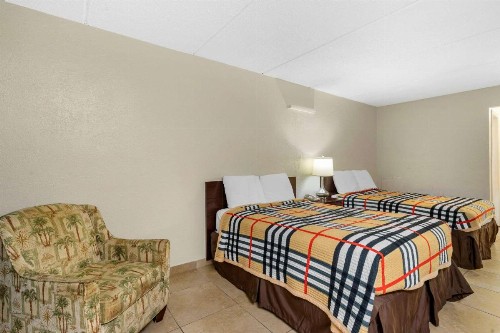 Rodeway Inn Clearwater-Dunedin - image 7