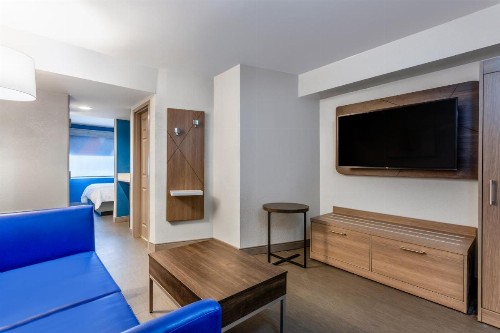 Holiday Inn Express Hotel Clearwater East - ICOT Center an IHG Hotel - image 21