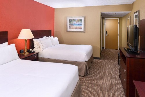 Holiday Inn Express Hotel Clearwater East - ICOT Center an IHG Hotel - image 26