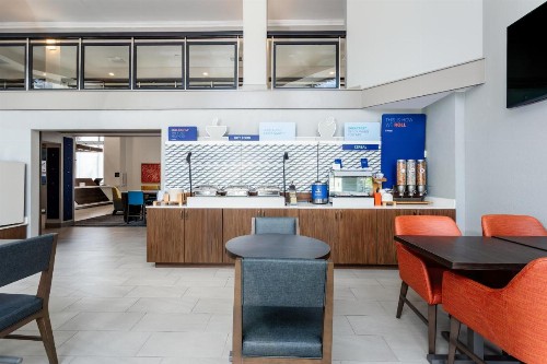 Holiday Inn Express Hotel Clearwater East - ICOT Center an IHG Hotel - image 8