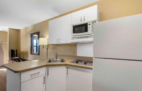 Extended Stay America Suites - St Petersburg - Clearwater - Executive Dr - image 25