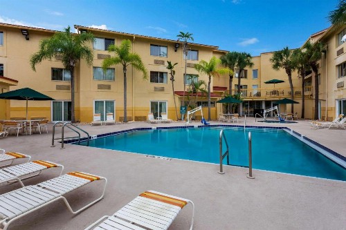 La Quinta by Wyndham St. Pete-Clearwater Airport - image 13