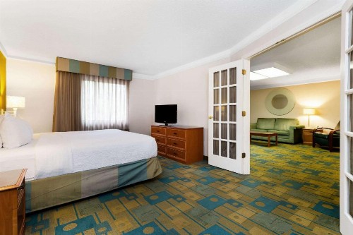 La Quinta by Wyndham St. Pete-Clearwater Airport - image 14