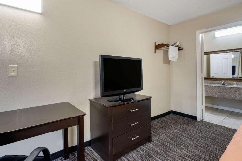 Rodeway Inn Clearwater-Largo - image 22