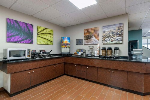 Sleep Inn Clearwater-St Petersburg - image 28