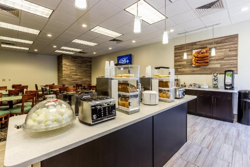 La Quinta by Wyndham Clearwater Central - image 19