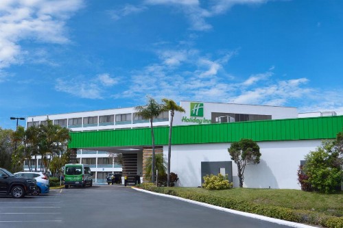 Holiday Inn St. Petersburg N - Clearwater an IHG Hotel - image 2