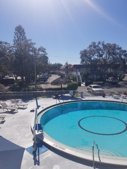 Days Inn by Wyndham Clearwater/Central - image 7