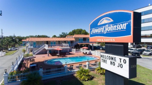 Howard Johnson by Wyndham Clearwater FL