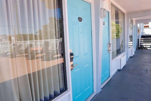 Howard Johnson by Wyndham Clearwater FL - image 8