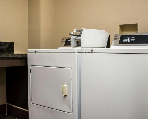 Comfort Suites Clearwater - Dunedin - image 18